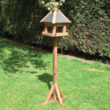 Hipped Roof Bird Table 748 - Pre-assembled Table Top, FSC® Certified Hipped Roof Bird Table 748 - Pre-assembled Table Top, FSC® Certified