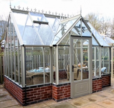 Dwarf Wall Aluminium Orangery 732 - Valley Roof, Box Section