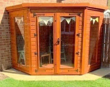 Corner Summerhouse 172 - Low Level Glazing, Double Door, Fitted Free